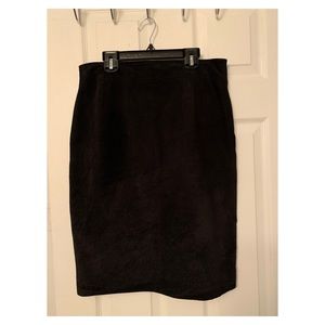 🌵Danier Suede Black Leather Skirt🌵